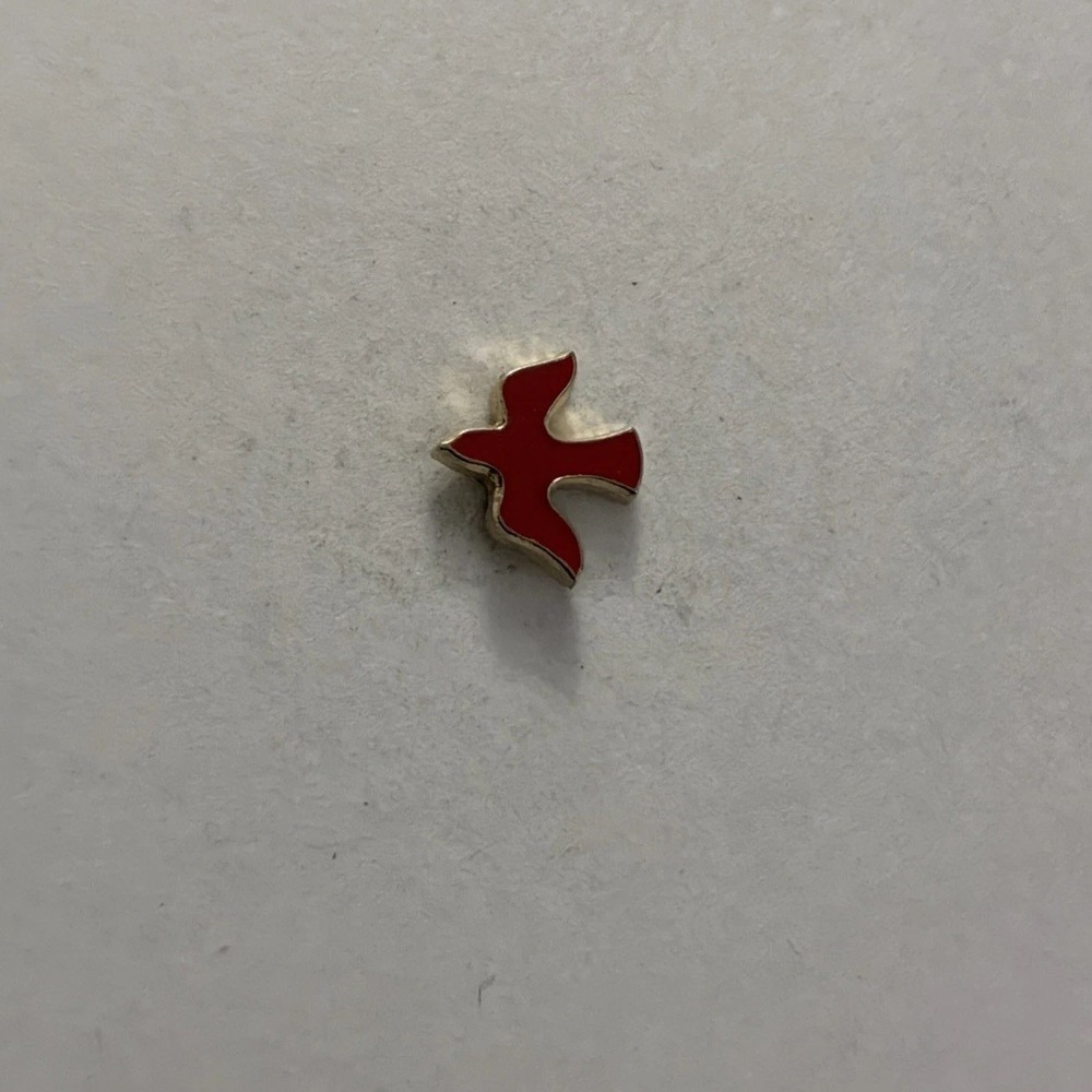 Vintage Flying Red Bird With Gold Tone Trim Lapel Hat Pin